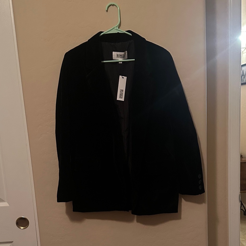 BB Dakota by Steve Madden Black Blazer